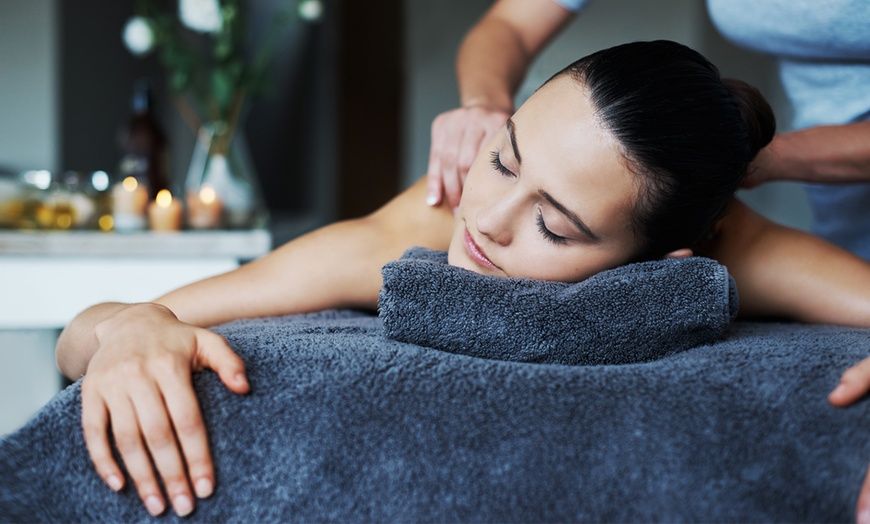 Deluxe back massage treatment